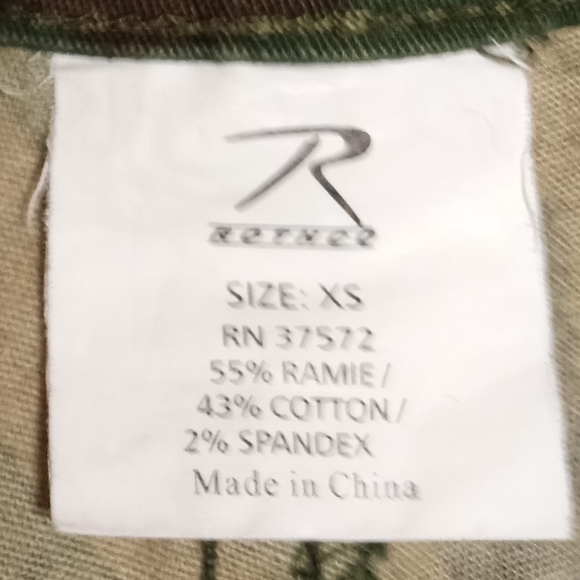 Camouflage shorts - Picture 3 of 3